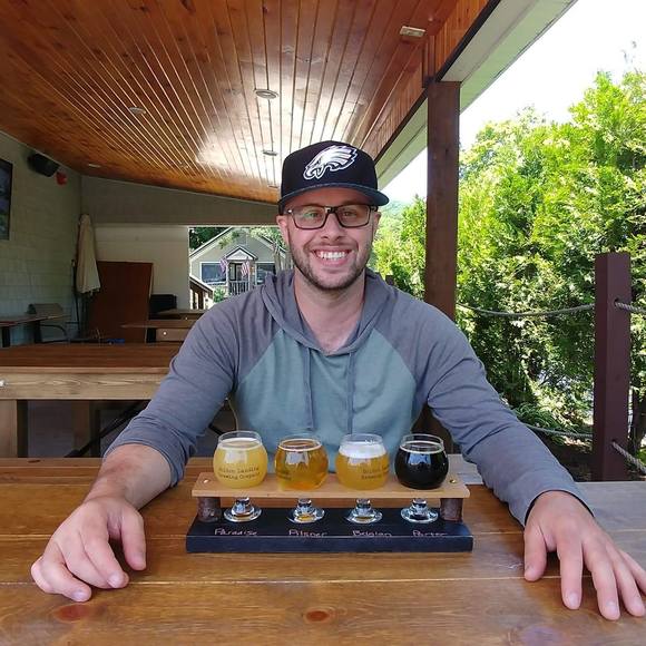 Meet your Posher, Mathieu - Picture 1 of 1